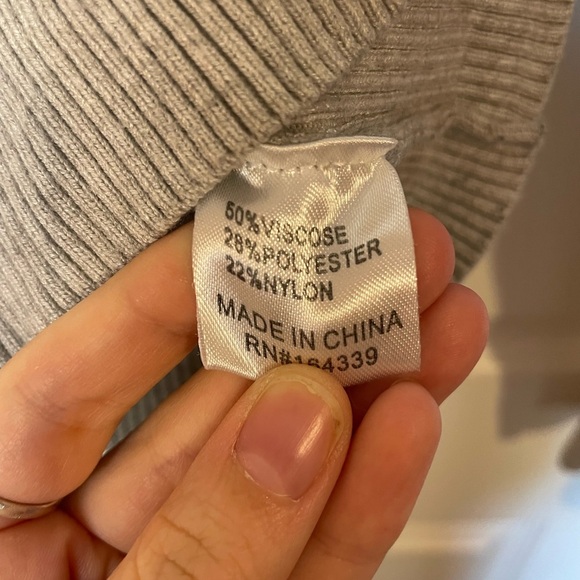 Petal and Pup Long Sleeve Knit Cropped Top - Picture 9 of 9